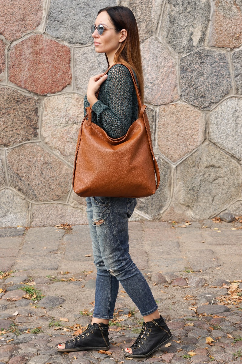 Odinė itališka rankinė - kuprinė