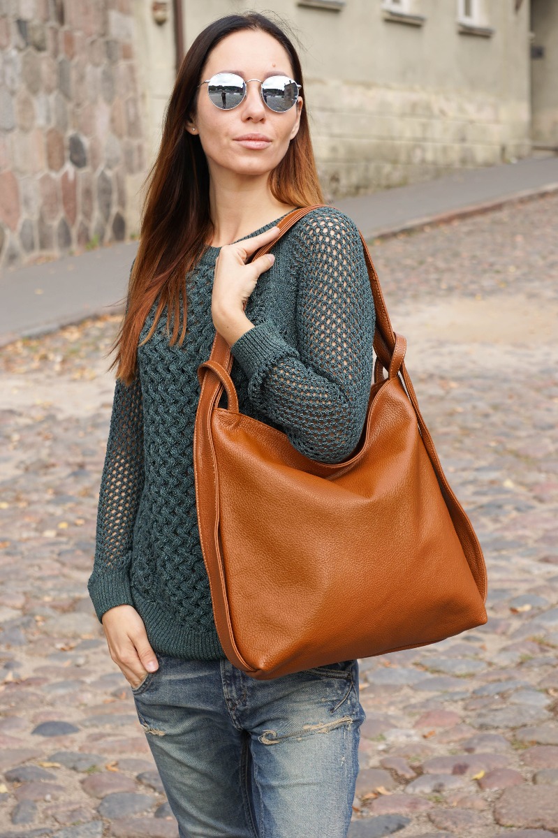 Odinė itališka rankinė - kuprinė