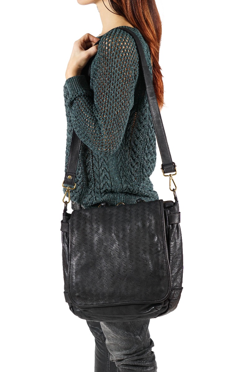 Juoda Itališka odinė kuprinė - transformeris