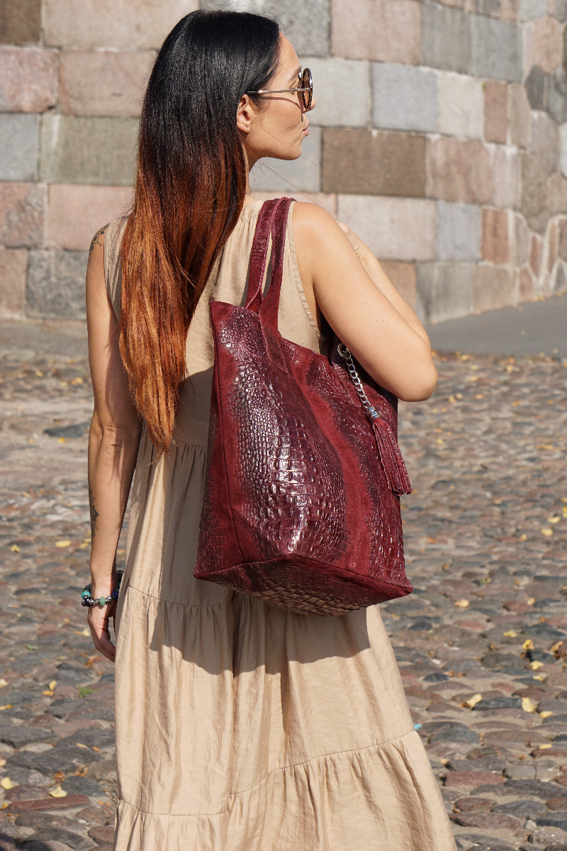 Verstos odos moteriška odinė rankinė