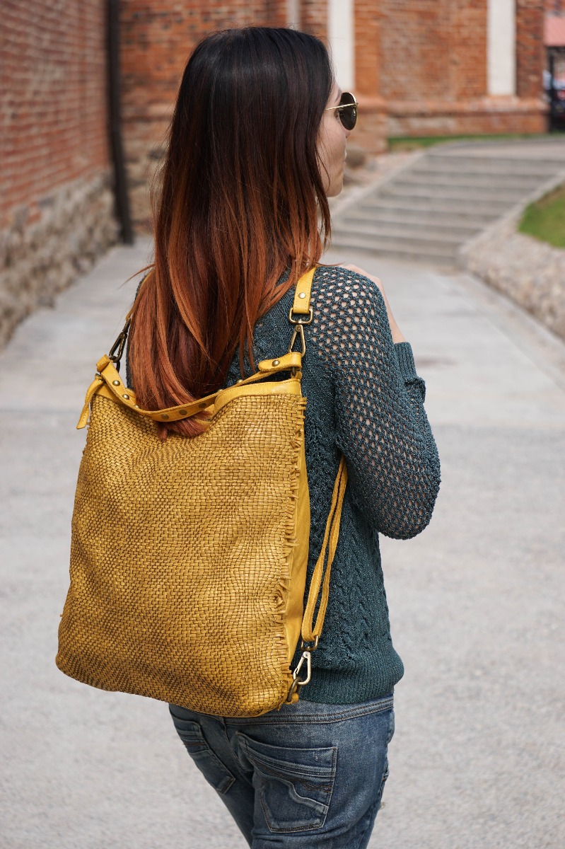 Natūralios odos moteriška kuprinė ir rankinė geltonos spalvos