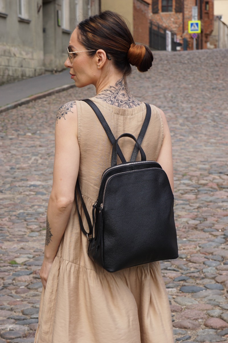 Minimalistinio dizaino dviejų skyrių natūralios odos kuprinė 