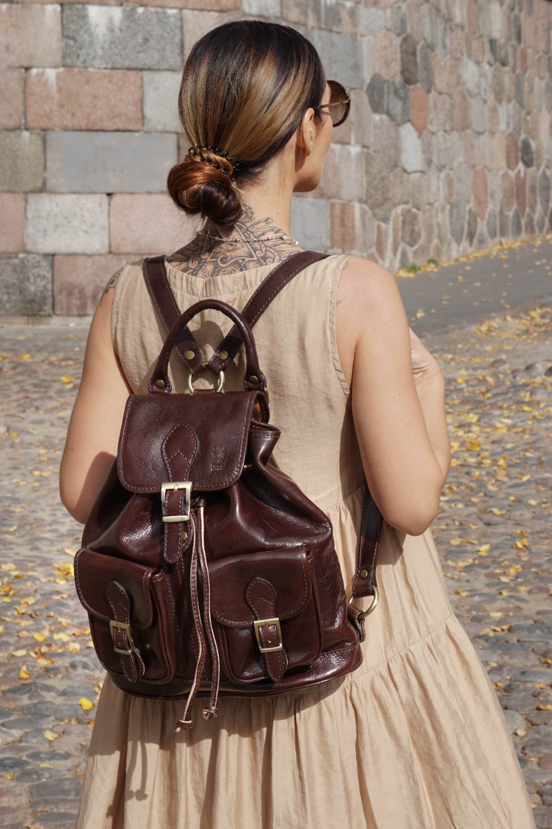 Tamsiai ruda Premium linijos Itališka kuprinė Jam ir Jai